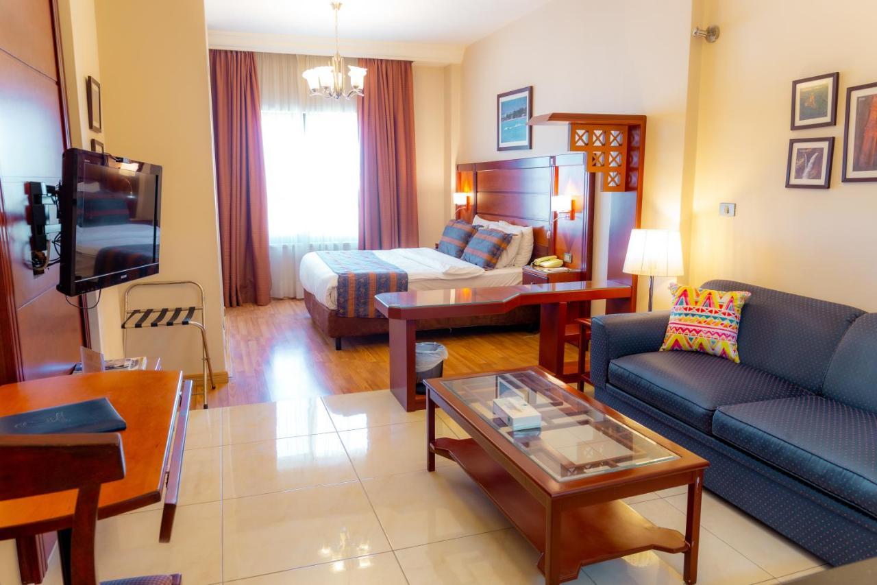 Comfort Hotel Suites Амман Екстер'єр фото