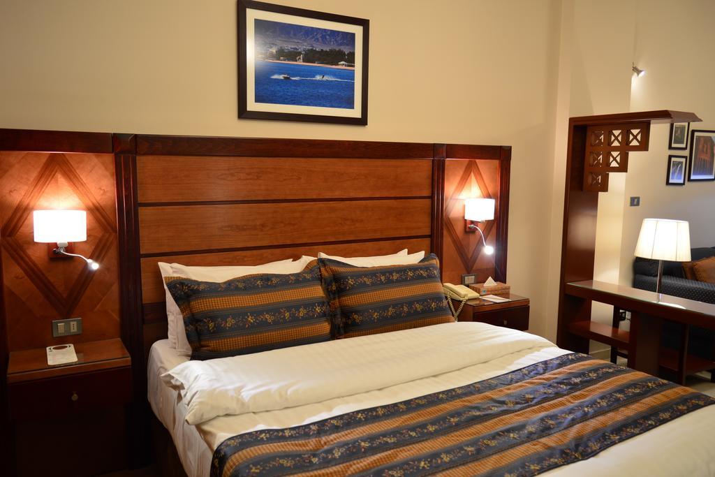 Comfort Hotel Suites Амман Екстер'єр фото