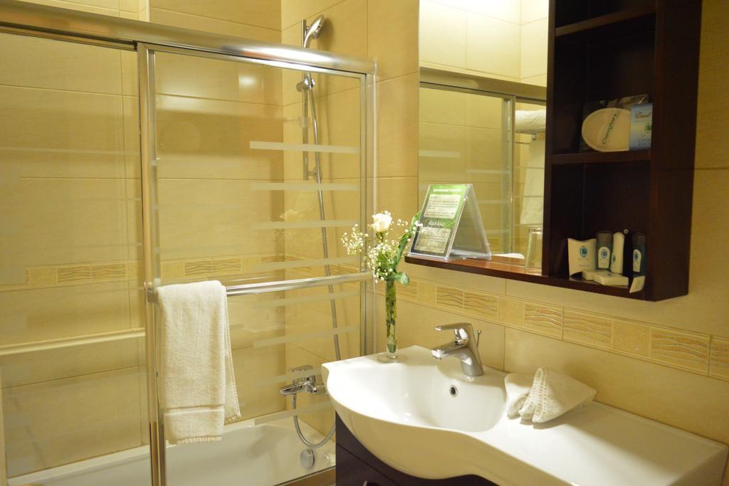 Comfort Hotel Suites Амман Екстер'єр фото