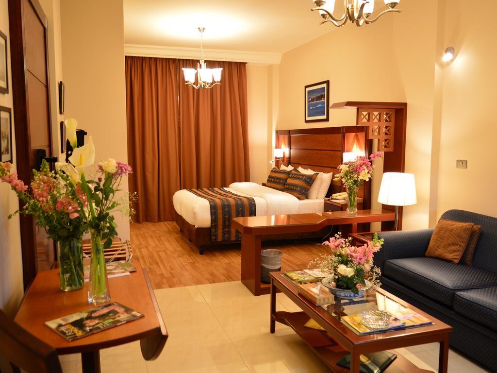 Comfort Hotel Suites Амман Екстер'єр фото